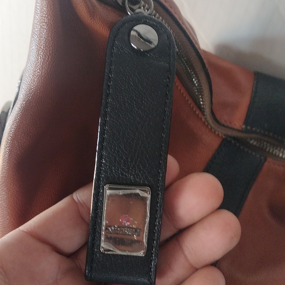 Michele Brown and black leather shoulder bag. BEAUTIFUL! - Picture 5 of 16